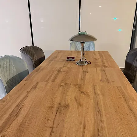 Апартаменты Elegant Office With A View