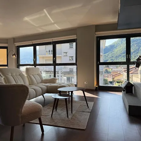 Elegant Office With A View Вальмадрера