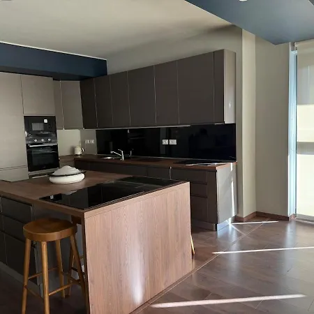 Elegant Office With A View Вальмадрера