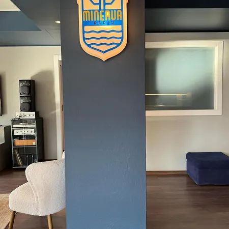 Elegant Office With A View * Вальмадрера