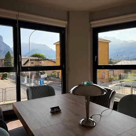Elegant Office With A View Вальмадрера